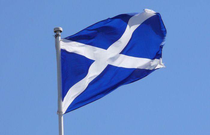 Scotland-Scottish-Flag-700.jpg